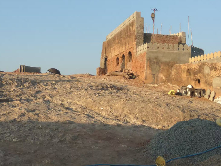 Fort Mandholi, India